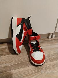 Scarpe ginniche da bambino n. 30 marca Puma 