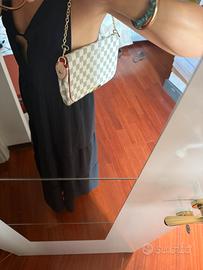 Borsa LV con catenina