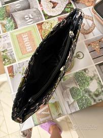 Porta trucchi - porta saponi - pochette Carpisa