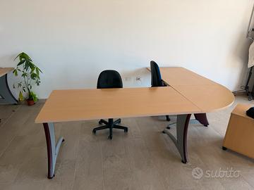 Arredo ufficio completo scrivanie mobili cassetti