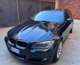 BMW 320 d xDrive 4x4 cambio automatico Touring e