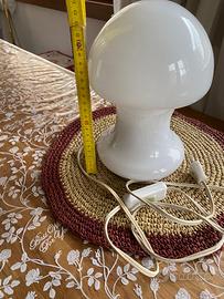 Lampada da tavolo