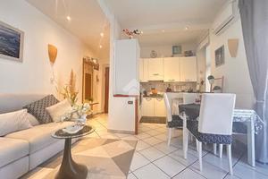 2 LOCALI A LA SPEZIA