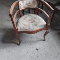 Poltroncina antica