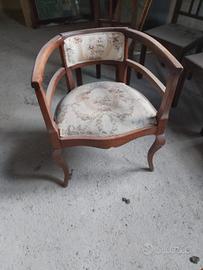 Poltroncina antica