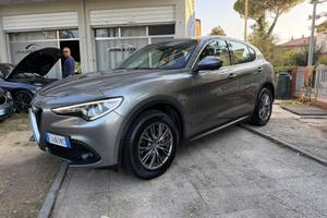 Alfa Romeo Stelvio 2.2 Turbodiesel 210 CV AT8 Q4 B