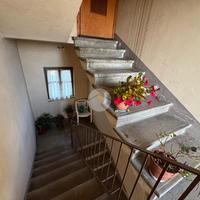 CASA SEMINDIPENDENTE A GIFFLENGA