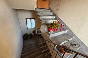 CASA SEMINDIPENDENTE A GIFFLENGA