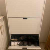 Scarpiera bianca a tre ante