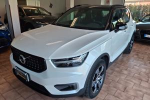 Volvo XC40 2.0 d3 R-design awd*TAGLIANDI CERTIFICA