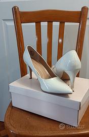 Scarpe décolleté color panna con strass Anna Field