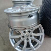 Cerchi in lega Nissan da 17