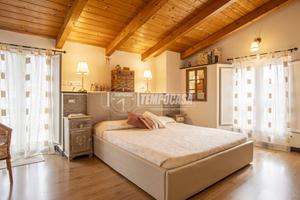 Villetta semi-indipendente ristrutturata con terra