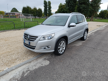 Tiguan R benzina 200 CV 4x4