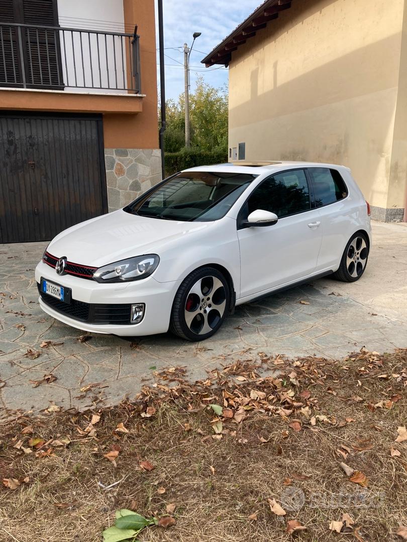 Volkswagen Golf 2010 photo 3