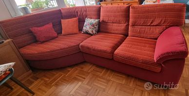 Divano letto angolare di poltrone sofà.
