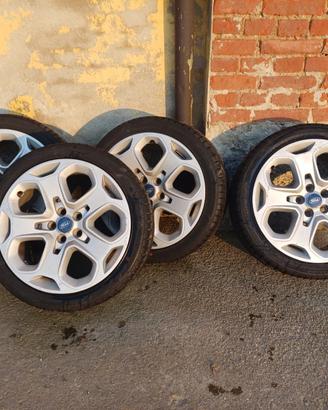 Ruote complete Ford 18" + Gomme Estive Hankook 235