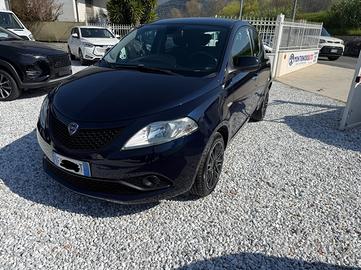 Lancia Ypsilon 1.2 69 CV 5 porte GPL Ecochic Plati