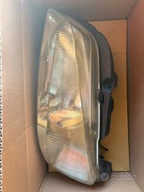 Fanali auto anteriori Peugeot 206 anno 1998