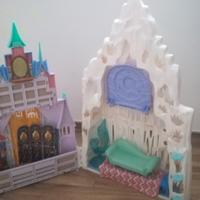 Castello Frozen Barbie con personaggi e scatola