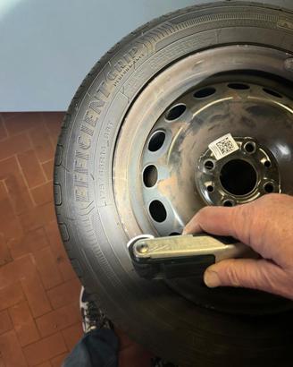 gomme auto 175/65 R14