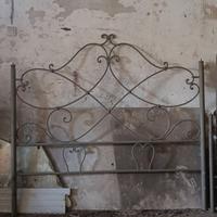 Letto matrimoniale in ferro battuto