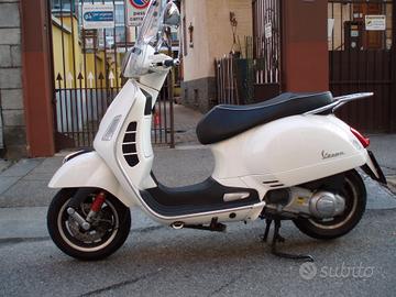 Vespa GTS 300 Super