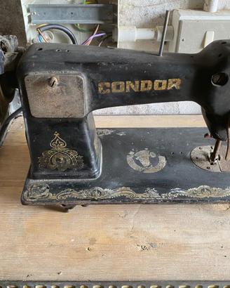 Macchina da cucire d’epoca del marchio Condor
