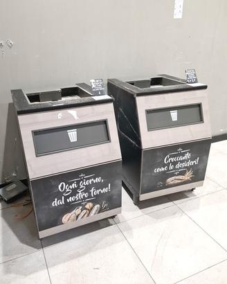 2 tavolini porta bilancia usati