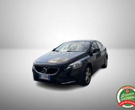 VOLVO V40 D2 Momentum Navi