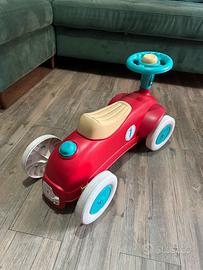 Macchinina cavalcabile per bambini