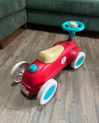 Macchinina cavalcabile per bambini