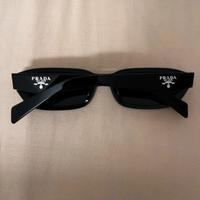 Occhiali Prada con cofanetto
