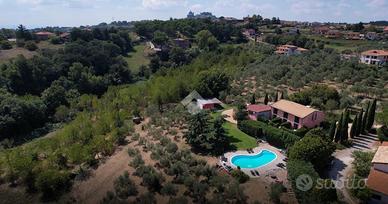 RUSTICO A MONTEFIASCONE