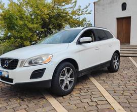 Volvo xc60 d3 awd momentum 2011