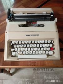 macchina da scrivere 
