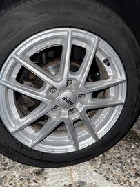 Cerchi in lega Platin da 15 con gomme seminuove