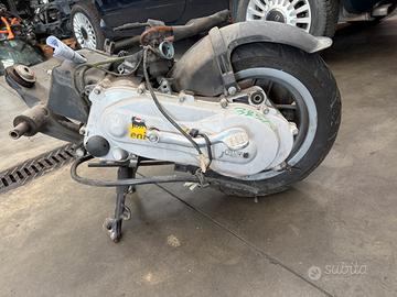 Blocco motore piaggio vespa 50 LX 4t