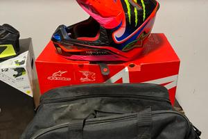 Vendi attrezzatura motocross