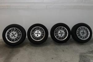 Pneumatici & cerchi 185/65 r14 86H 4 stagioni