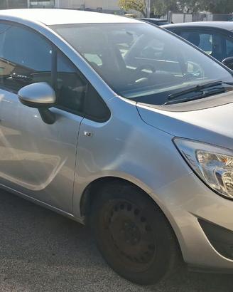 Opel meriva 1.3 versione B