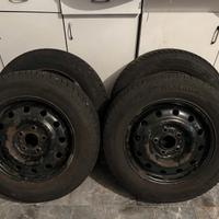 Cerchi + gomme invernali (attacco KIA)