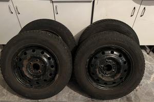 Cerchi + gomme invernali (attacco KIA)