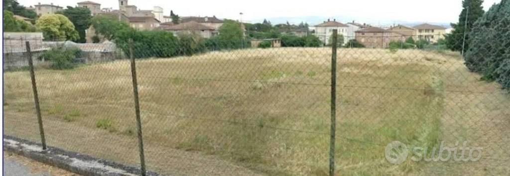 Immobile in asta di 5715 m² a Fratta Todina - Vista 4
