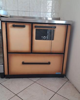 Cucina economica a legna