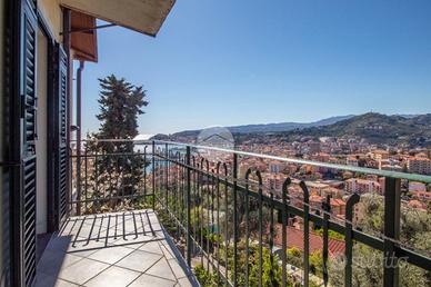 4 LOCALI A IMPERIA