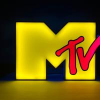 Insegna luminosa mtv