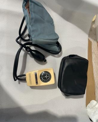 Misuratore di pressione vintage