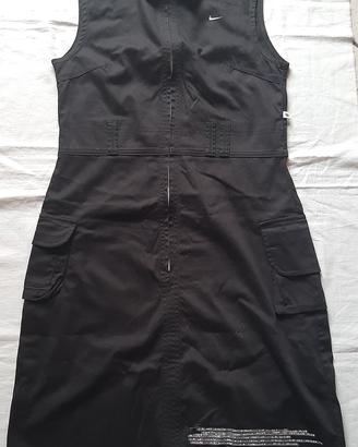 Vestito da ragazza. Marca Nike