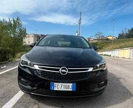 Opel astra innovation 1.6